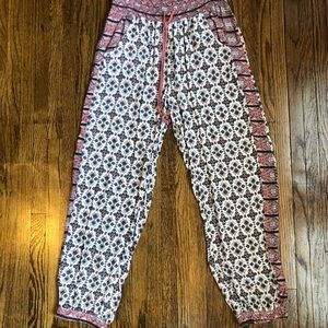 American Eagle Patterned Joggers